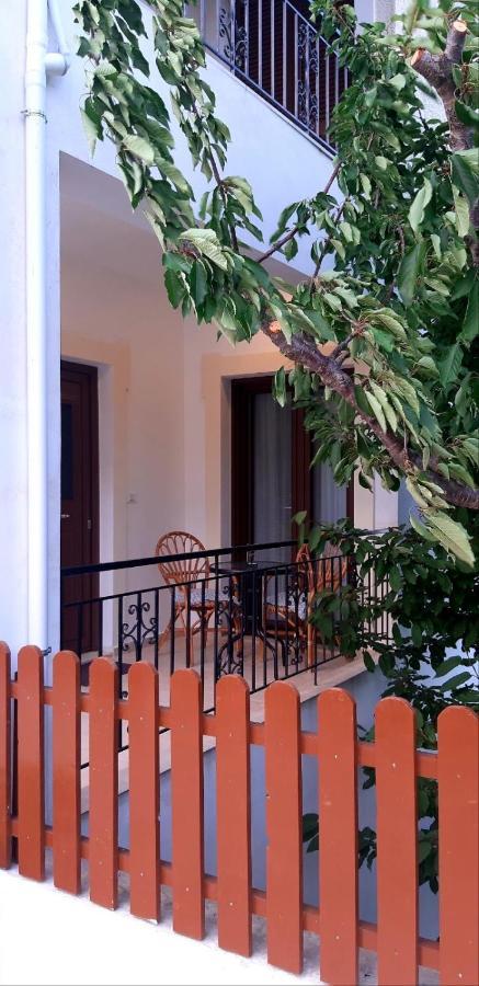 Green View Apartment Ágios Pétros Екстериор снимка